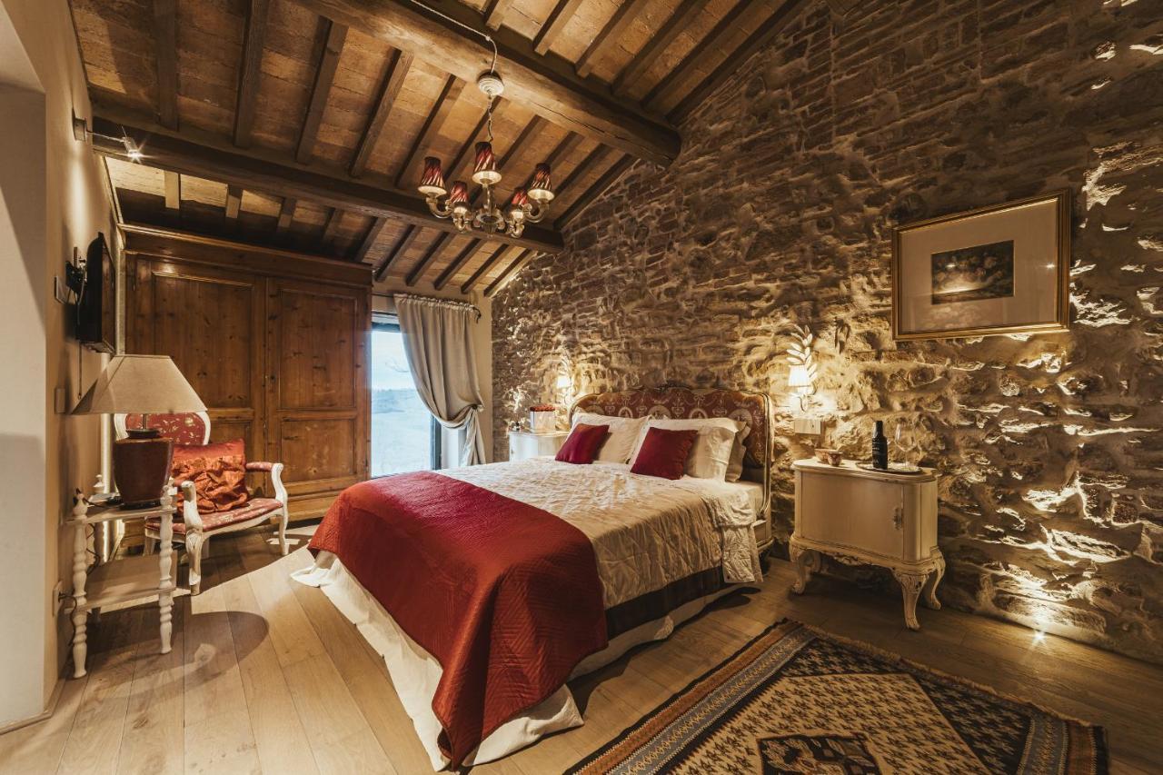 Agriturismo Poggio Il Castellare Montalcino Bagian luar foto