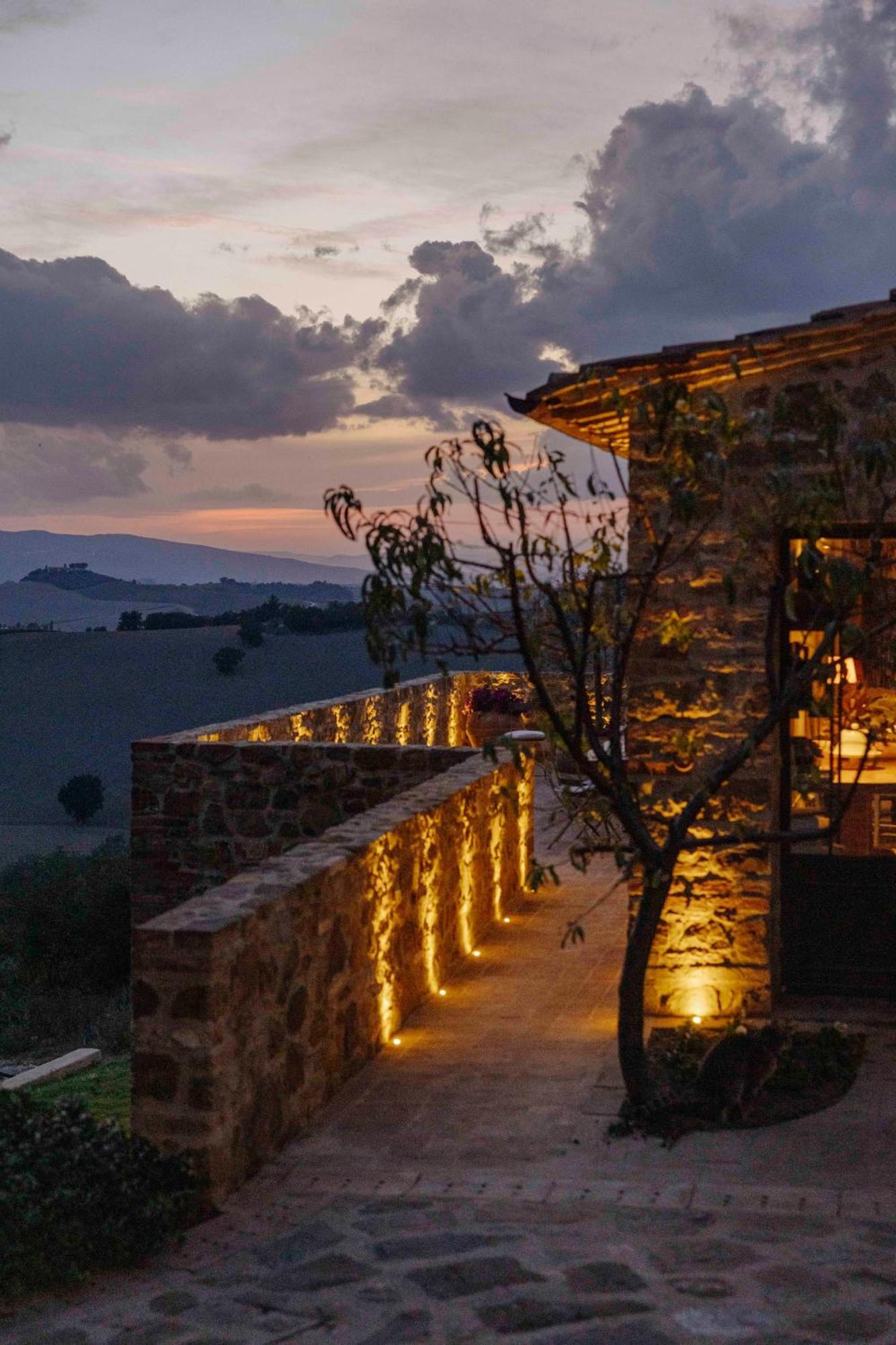 Agriturismo Poggio Il Castellare Montalcino Bagian luar foto