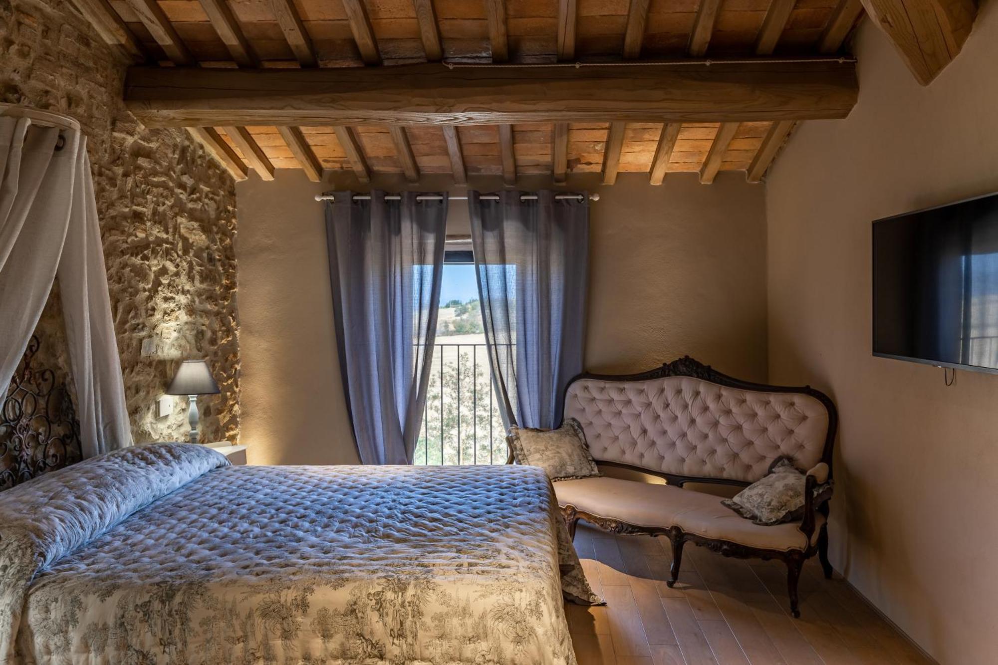 Agriturismo Poggio Il Castellare Montalcino Bagian luar foto